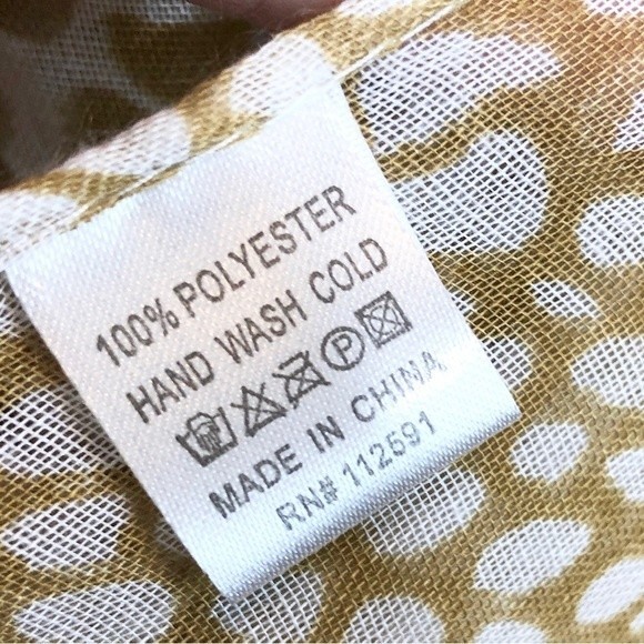 Tan Giraffe Print Lightweight Scarf - Picture 6 of 6